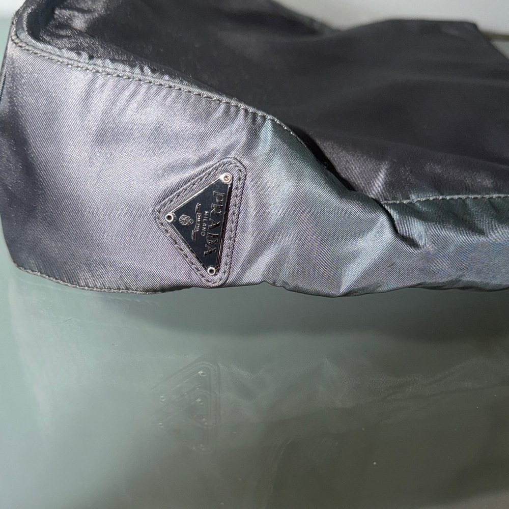 💯💯Authentic Prada Tessuto Nylon Shoulder Bag with Silver Handle - Picture 13 of 13
